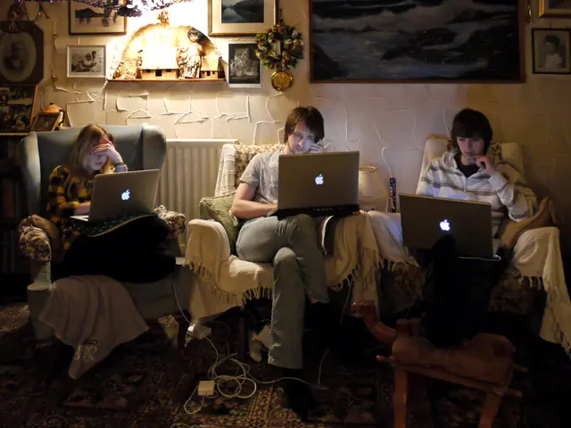 Vacation in Paris: Spending the Trip Apart, Individually Housed.