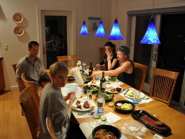 Strategies for Maintaining Health During Journeys: Guidance on Diet and Physical Activity