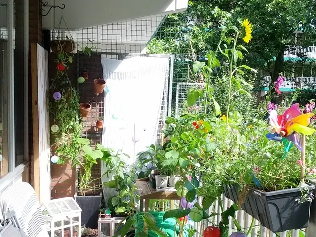 Encouraging Harmonious Blend of Advanced Technology and Ancient Customs