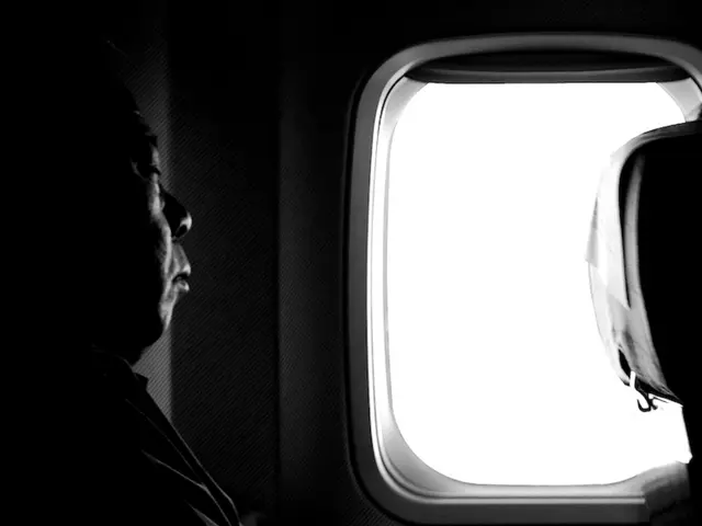 "Passenger Reclines Seat Backwards, Causing Discomfort for Mother Sitting Behind": Mom Voices...